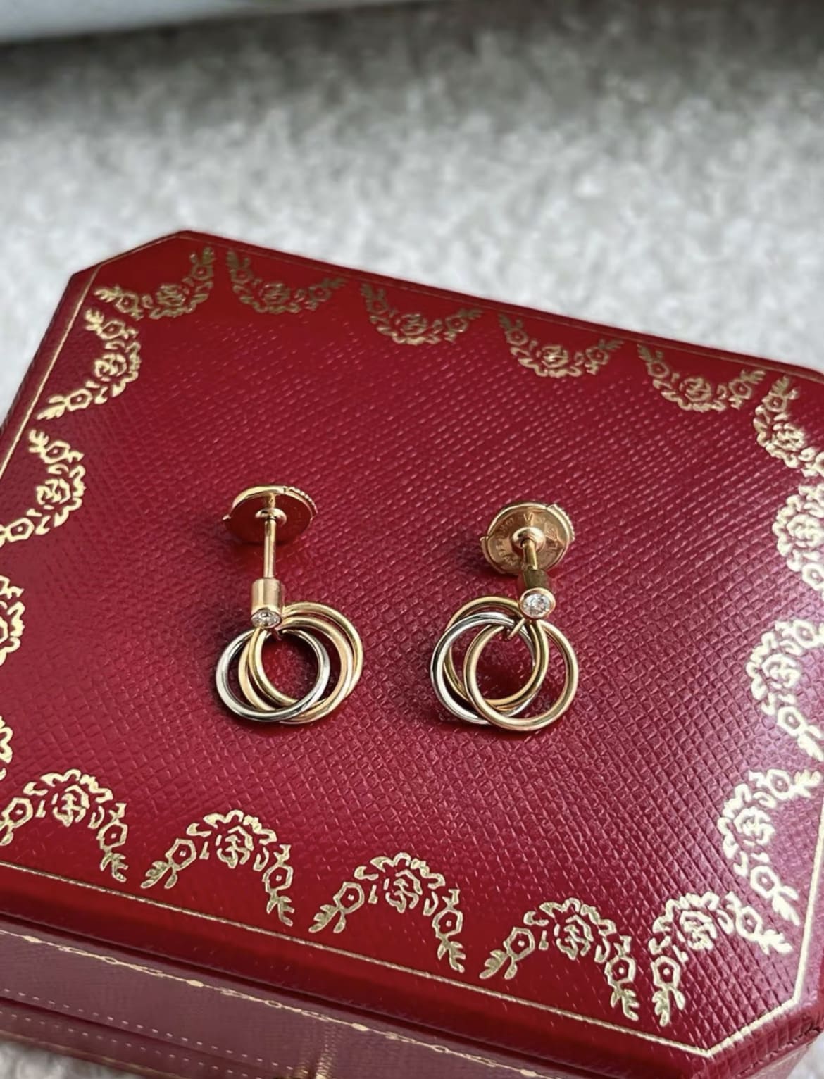 CARTIER TRINITY EARRINGS  WHITE GOLD, YELLOW GOLD, ROSE GOLD, DIAMONDS - Image 5