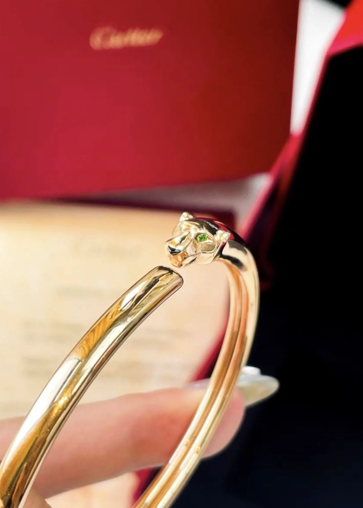 Panthere de cartier rose gold leopard bracelet - Image 3