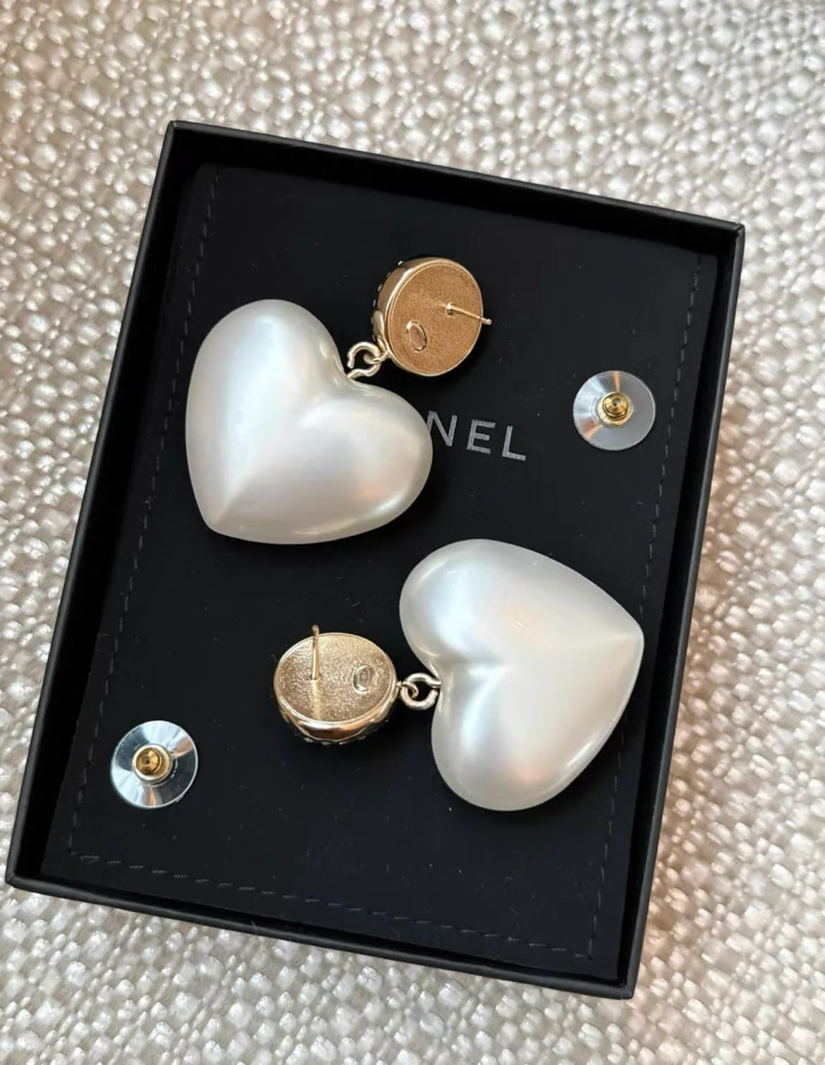 Chanel 21B double C bright diamond love earrings large size - Image 4