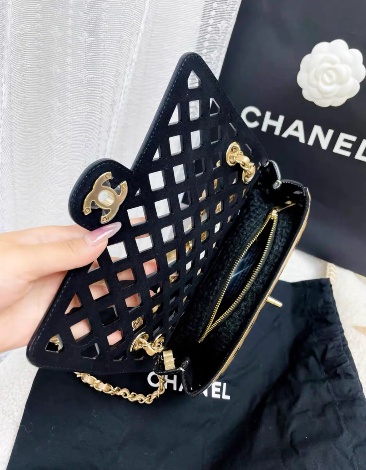 Chanel 21 SS Gold Diamond Pattern CF Chain Bag - Image 3