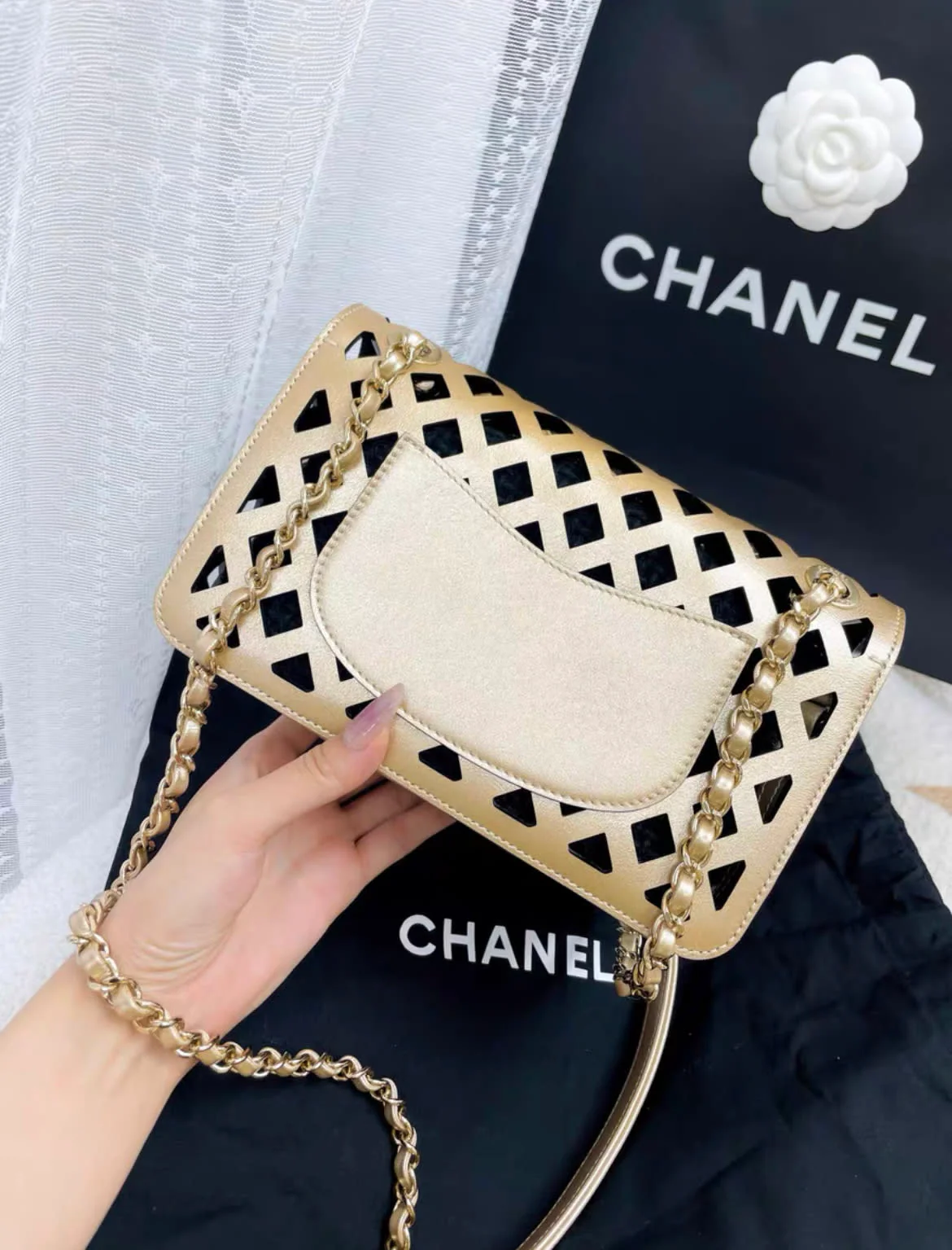 Chanel 21 SS Gold Diamond Pattern CF Chain Bag - Image 4