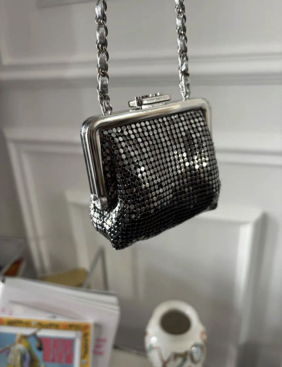 Chanel silver clutch with chain from the Coco Neige 2023/24 collection - Image 5