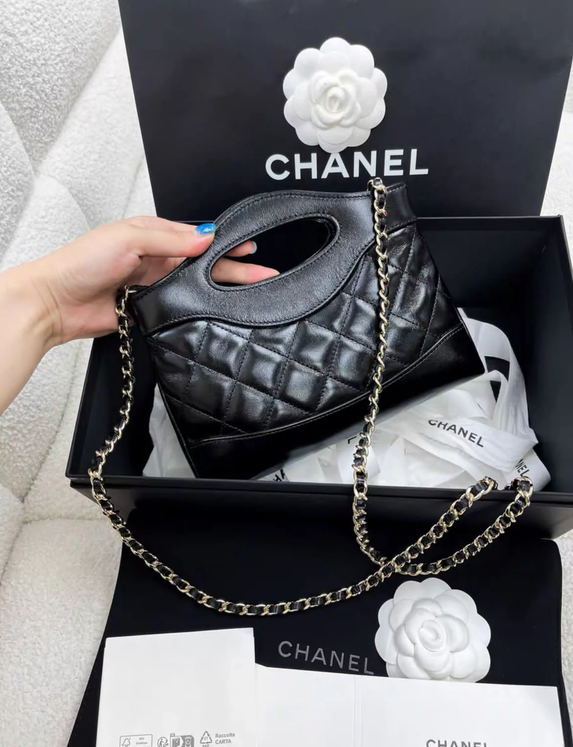 Chanel 31bag nano black - Image 2