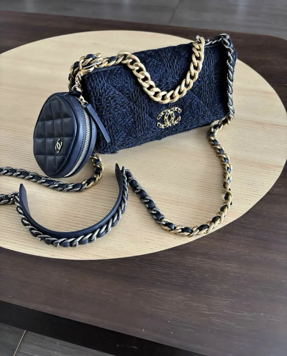 Rare Chanel 19bag 2 - Image 2