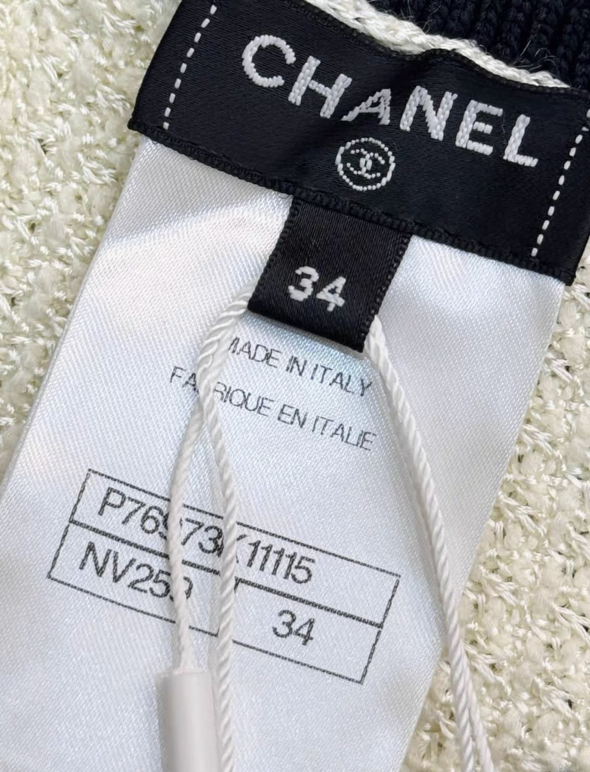 Chanel 24ss black and white top - Image 3