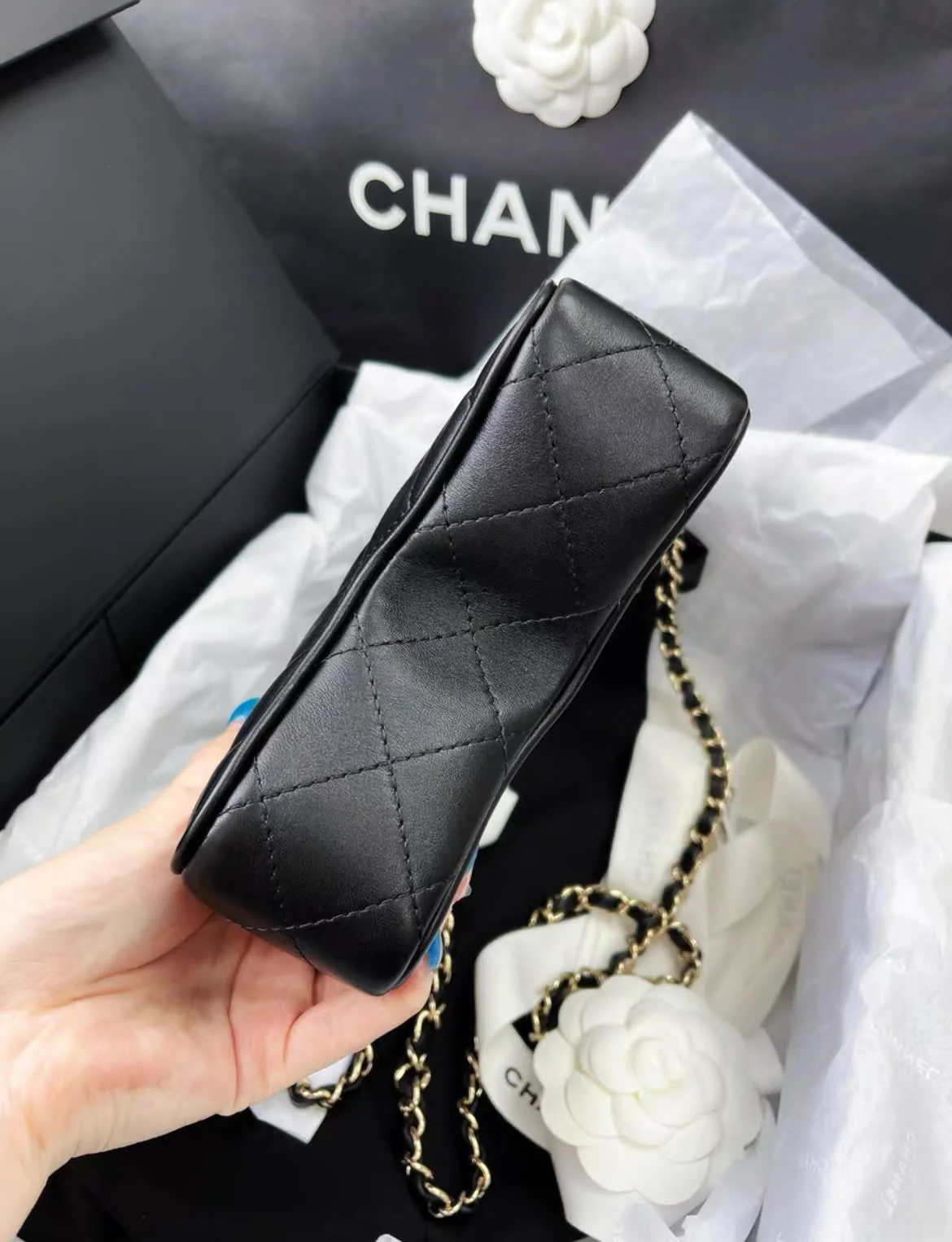 CHANEL 24C STAR BAG LAMBSKIN BLACK GHW - Image 2