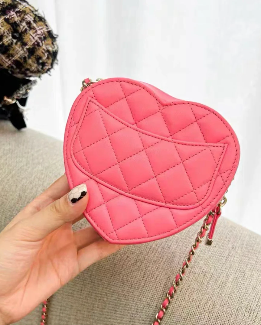 Chanel 22S Pink Small heart bag - Image 6