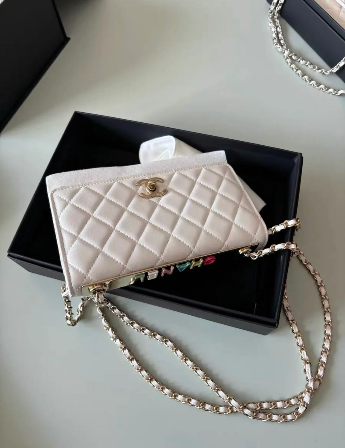 Chanel 24C Trendy CC White Quilted Lambskin multicolour letter silver Hardware - Image 4