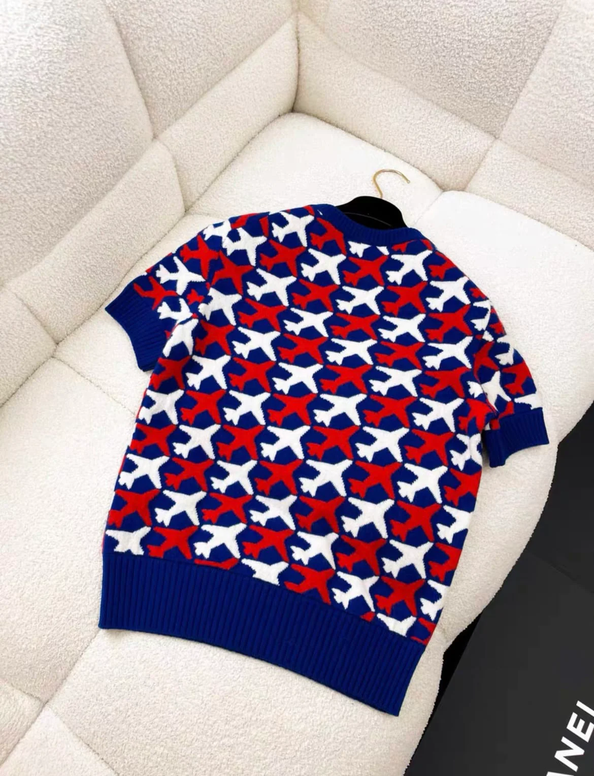 Chanel 2016 airport collection blue and red cashmere top - Image 3