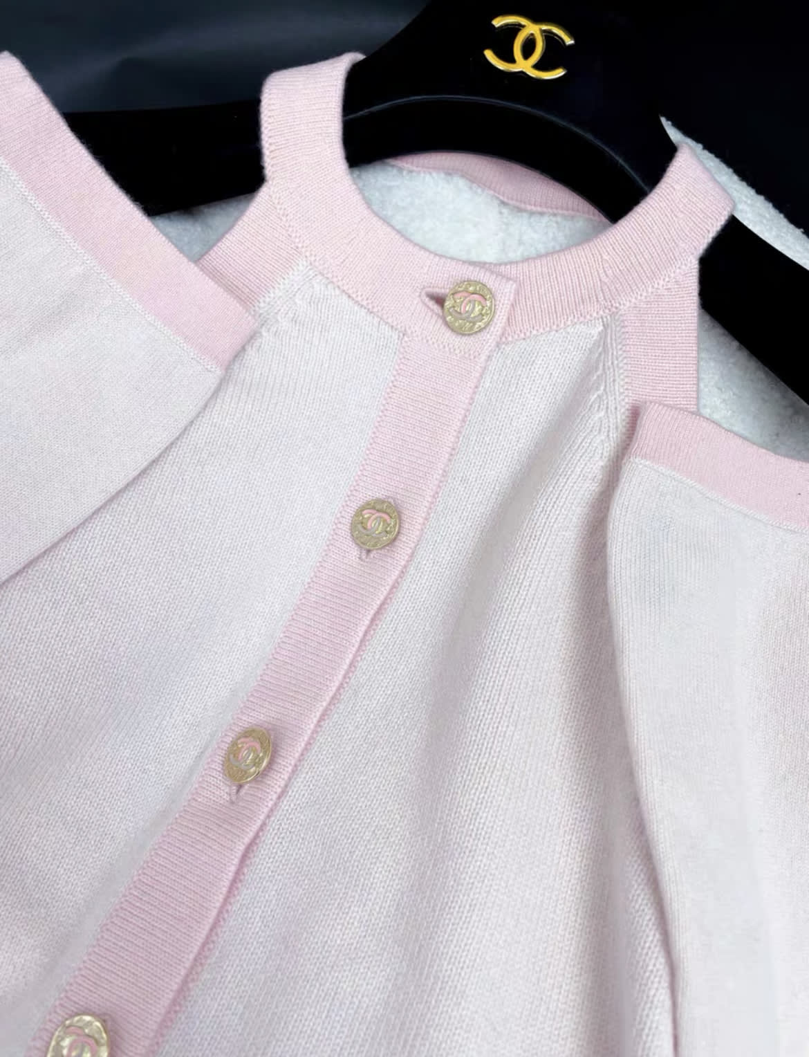 Chanel 23S popular pink knitted top with sleeves - Image 3