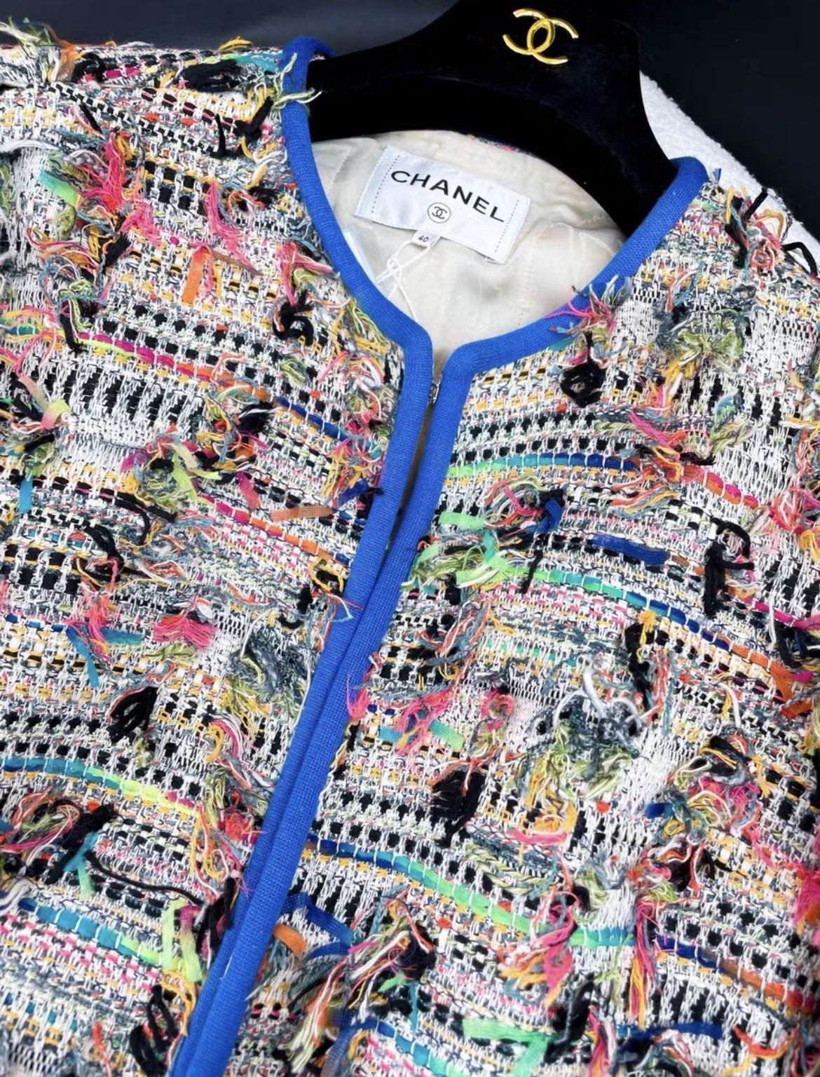 Chanel colourful furry blue piping jacket - Image 3