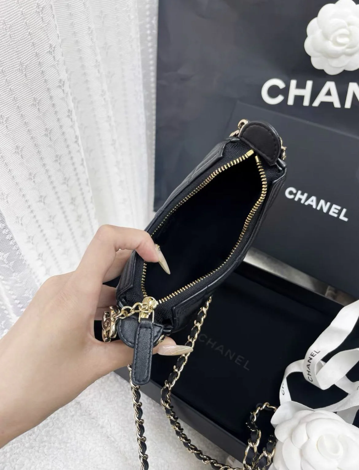 Chanel 23 black gold mini moon bag - Image 2