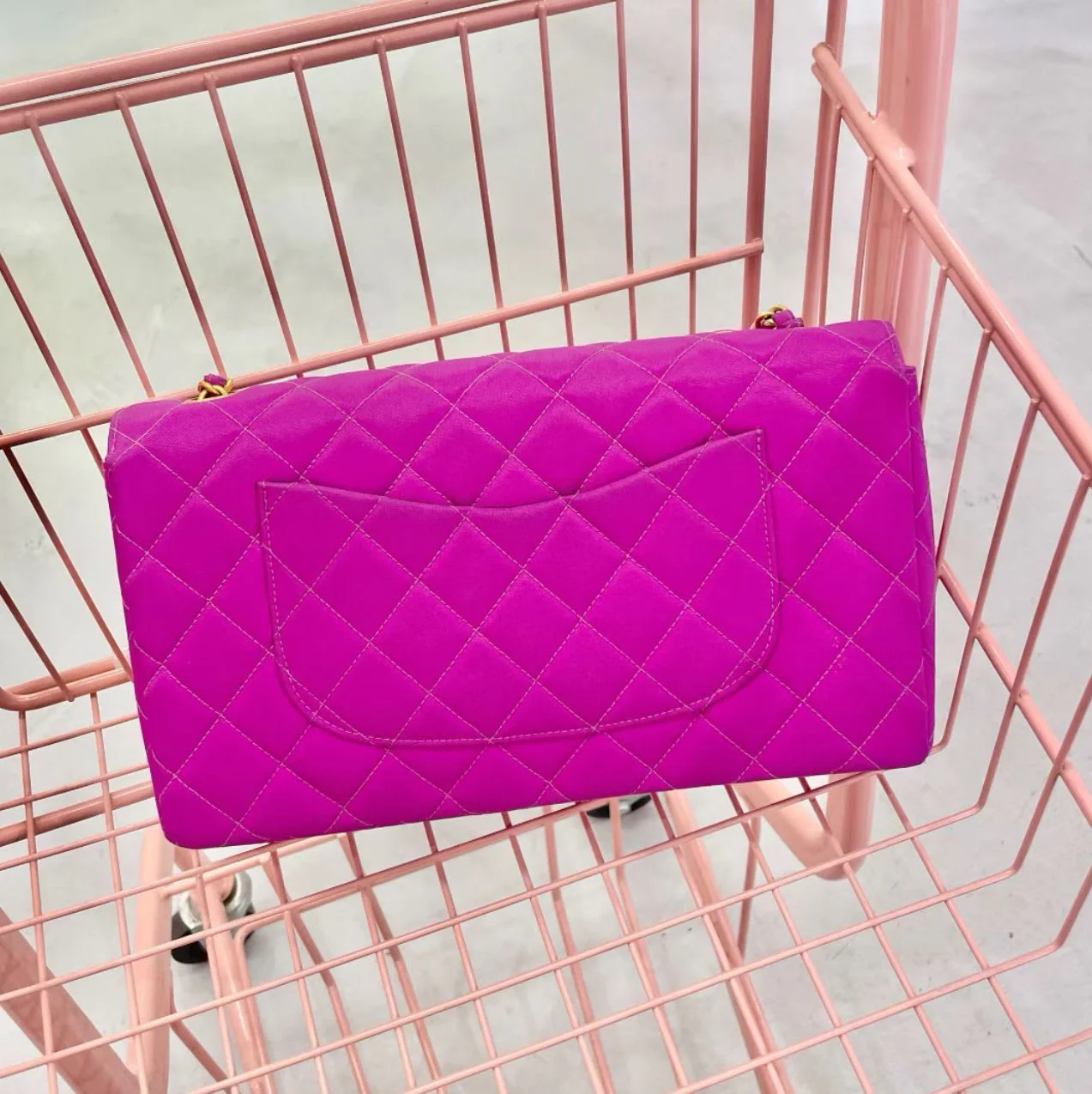 Vintage Chanel rose satin Gold hardware - Image 4