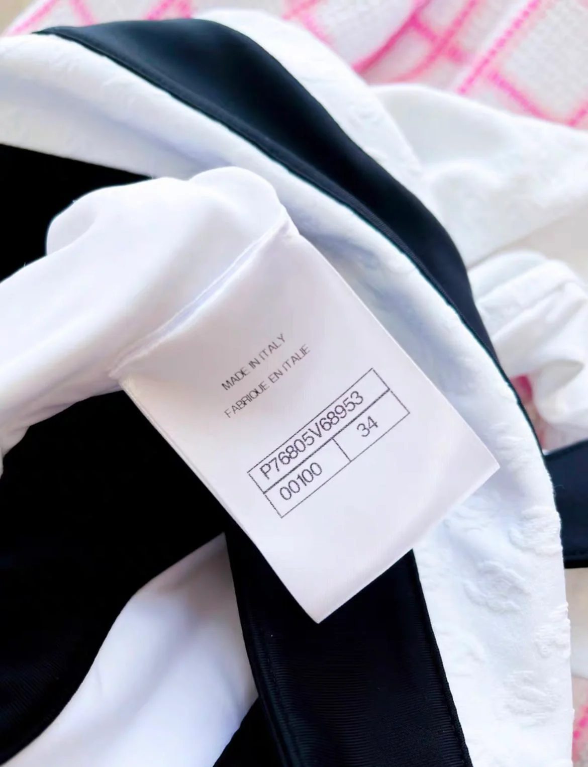 Chanel 24s Swimsuit size 34FR - Image 4