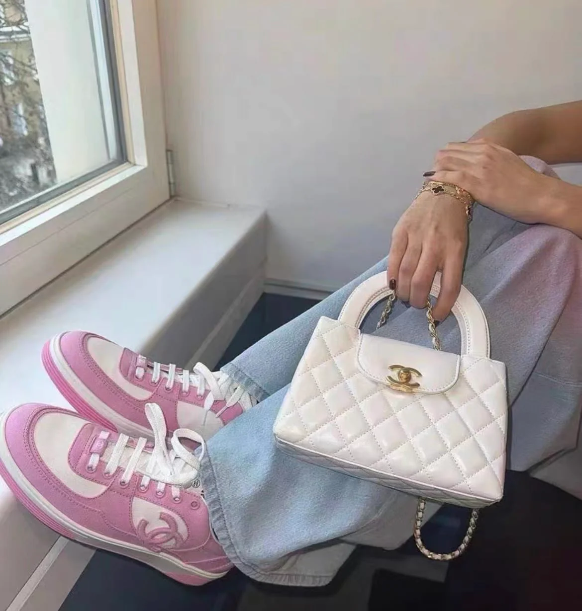Chanel 23K white Kelly bag - Image 5
