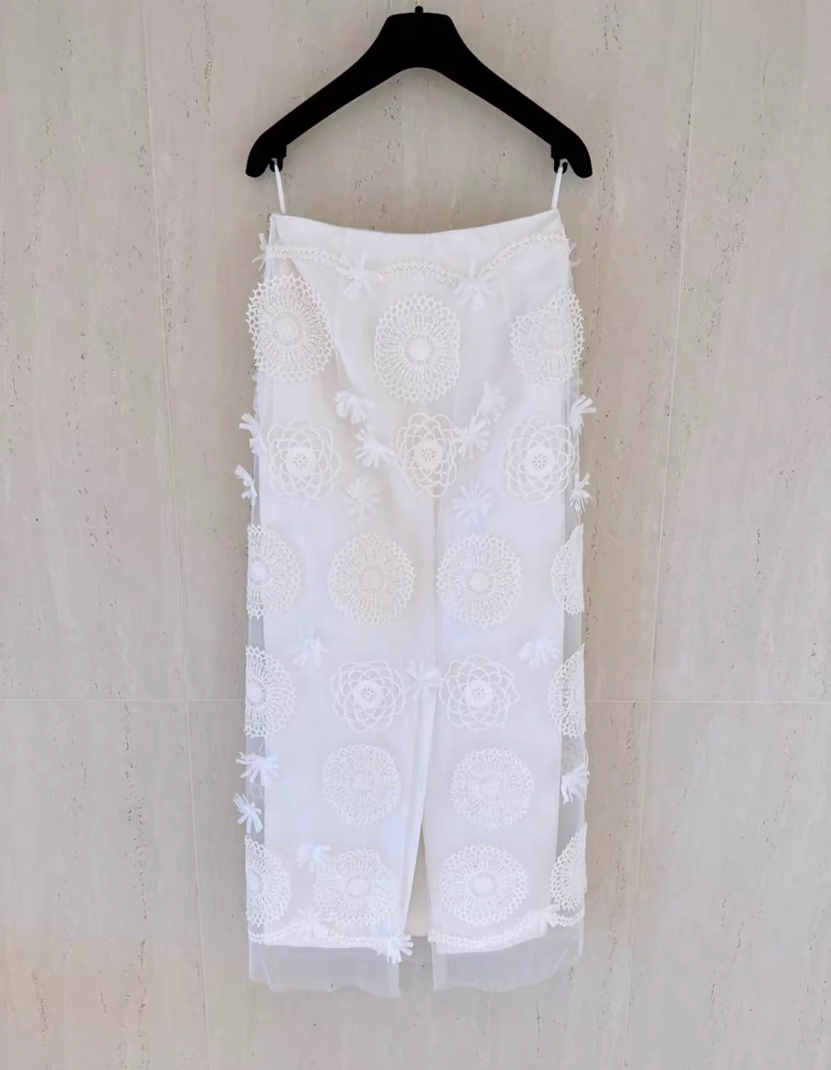 Prada runway Embroidered duchesse maxi-skirt - Image 3