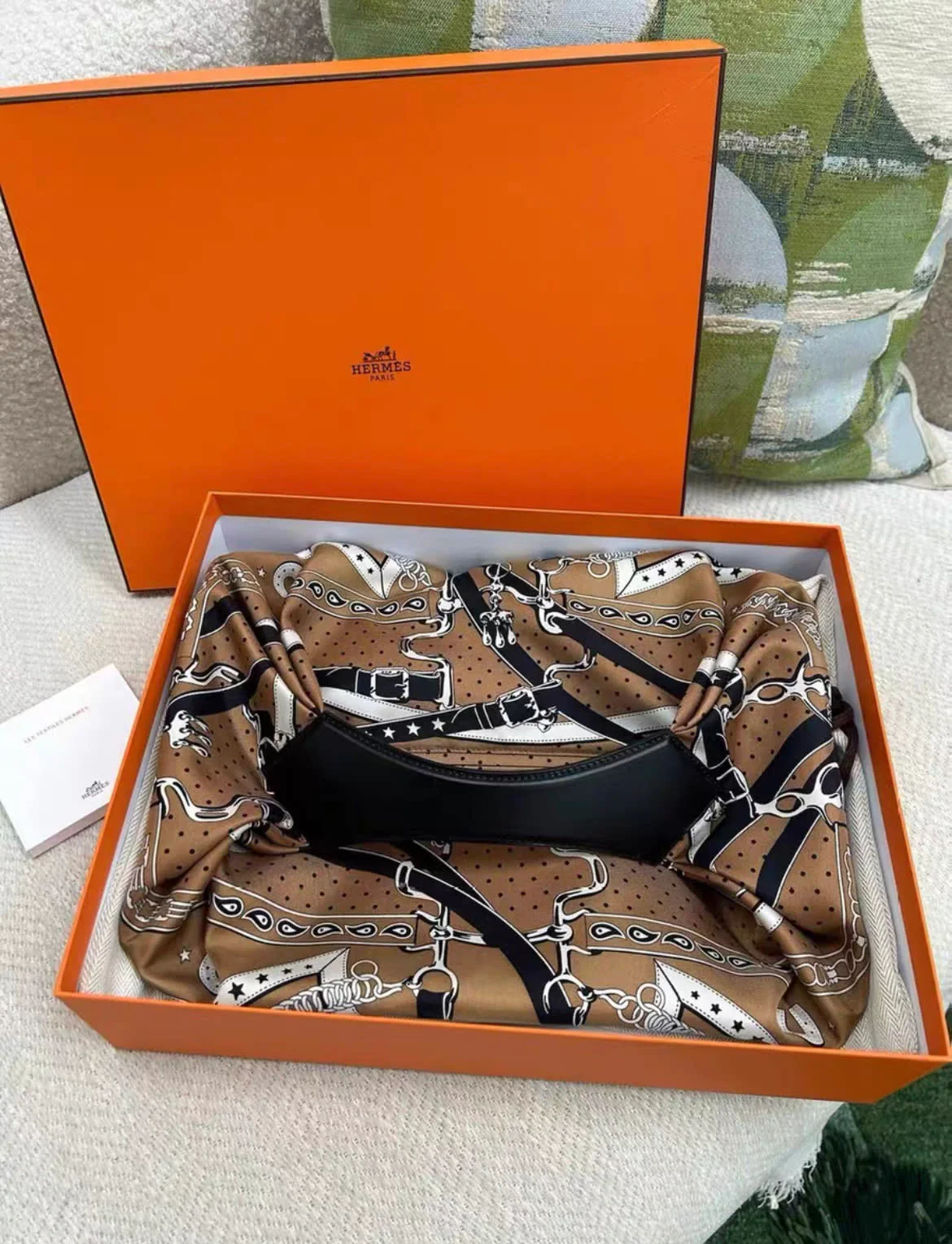 Hermes Balusoie bag printed silk and Hunter cowhide - Image 3