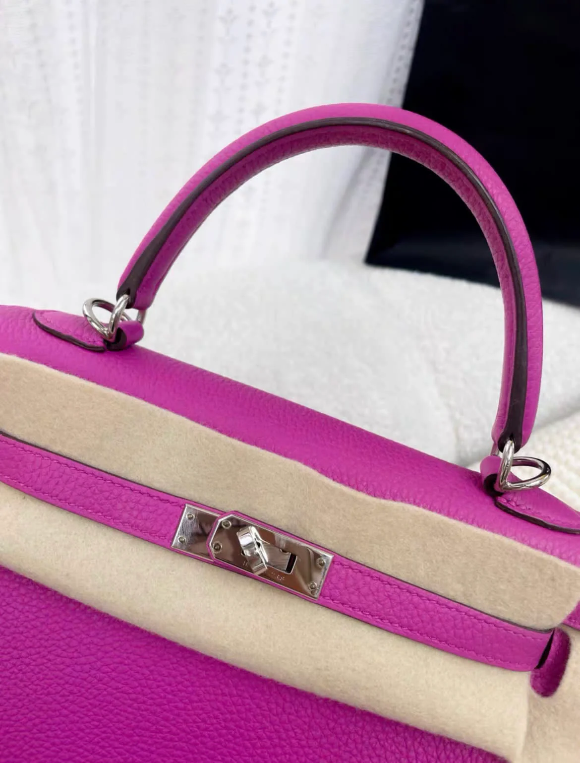 Hermès Kelly 25 Magnolia Togo Palladium Hardware - Image 4