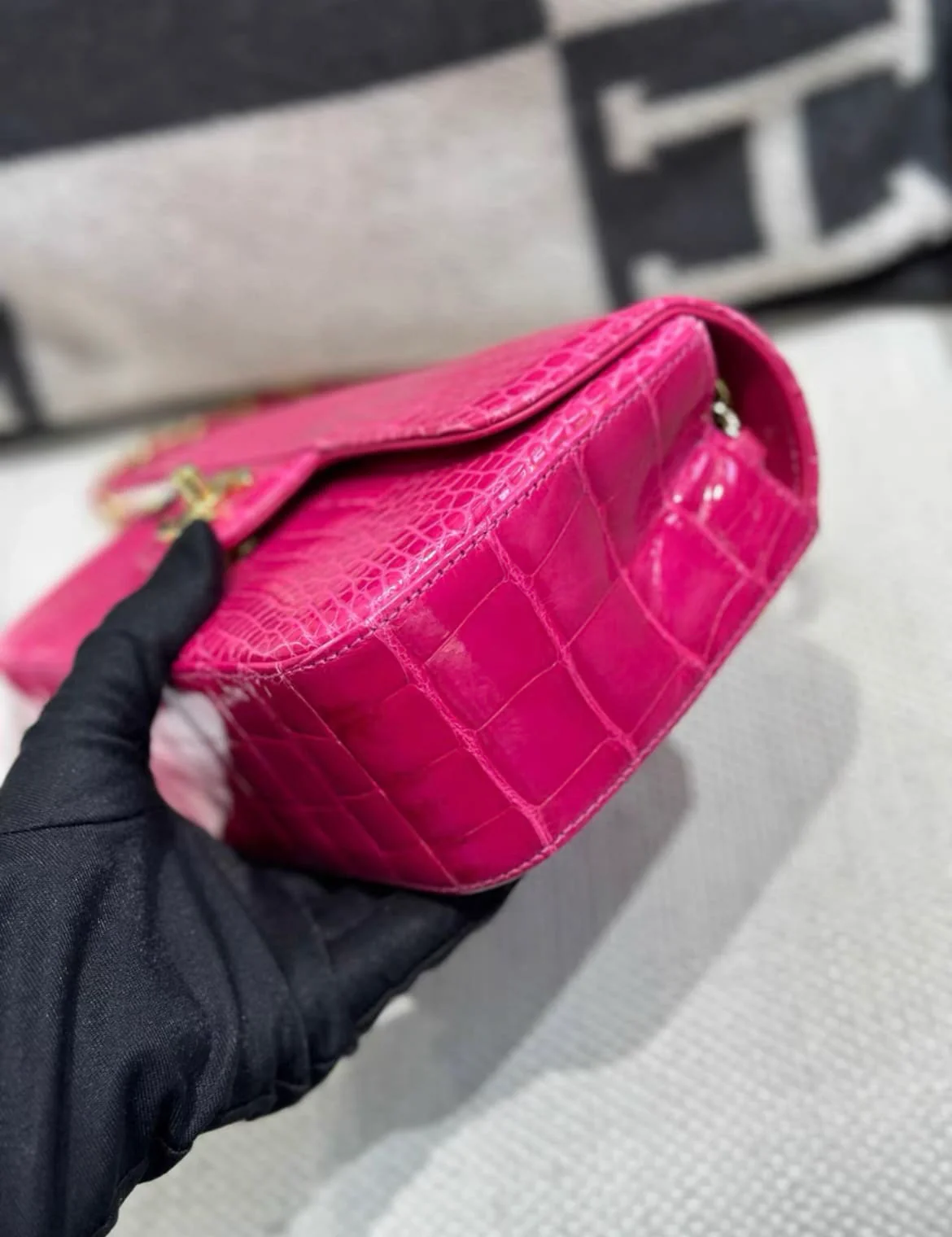Chanel Hot Pink Alligator mini Double Flap Bag - Image 2