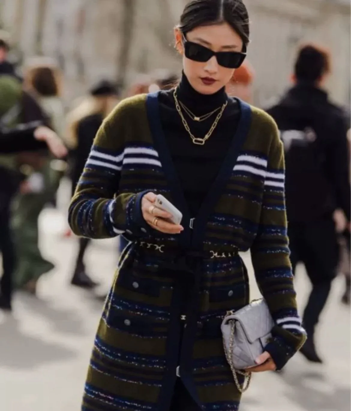 Chanel 20A dark green and blue knitted striped long cardigan - Image 4