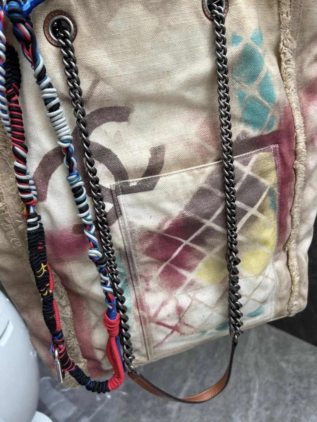 Vintage Chanel graffiti tote bag - Image 4