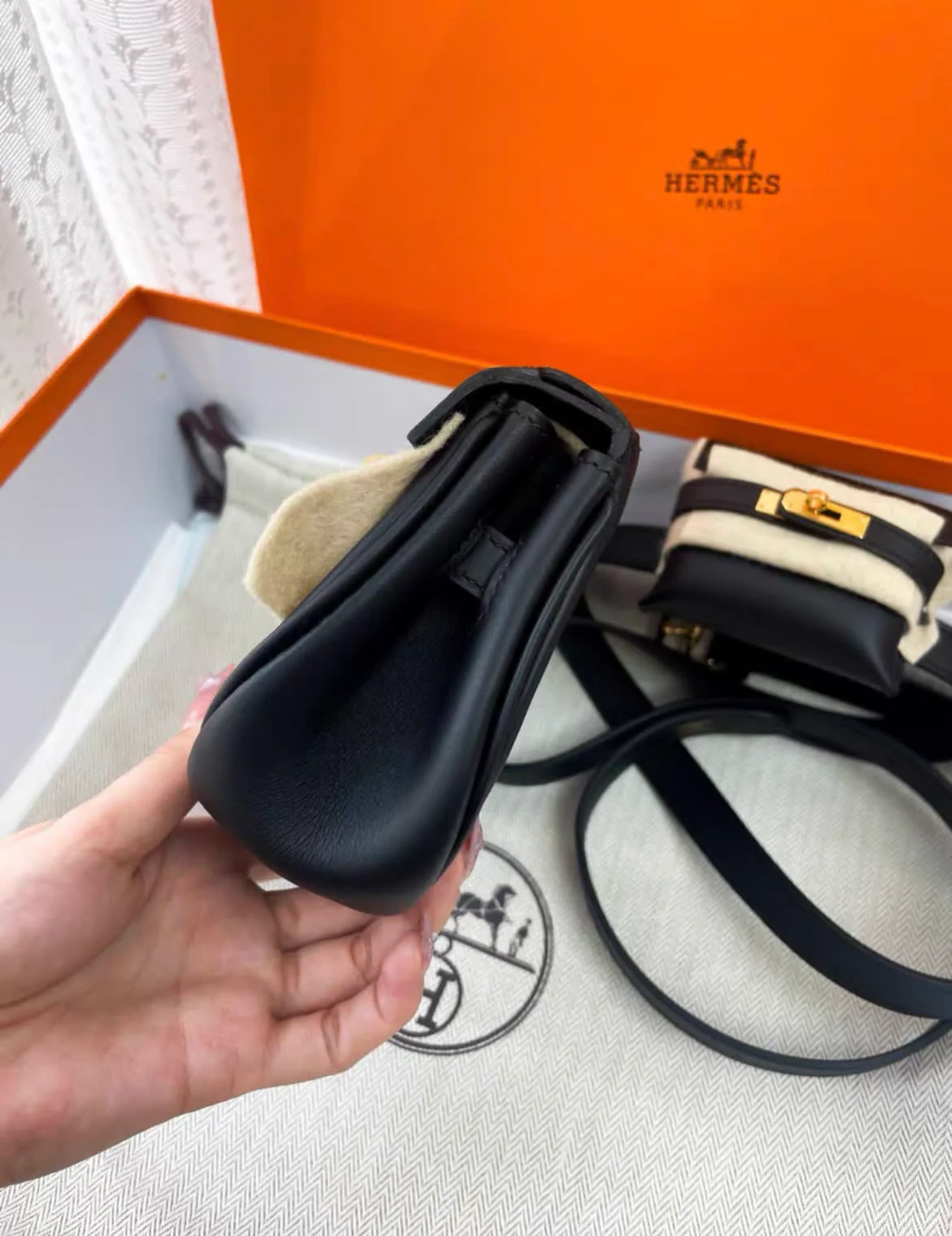 HERMÈS Kelly Moove shoulder bag - Image 2