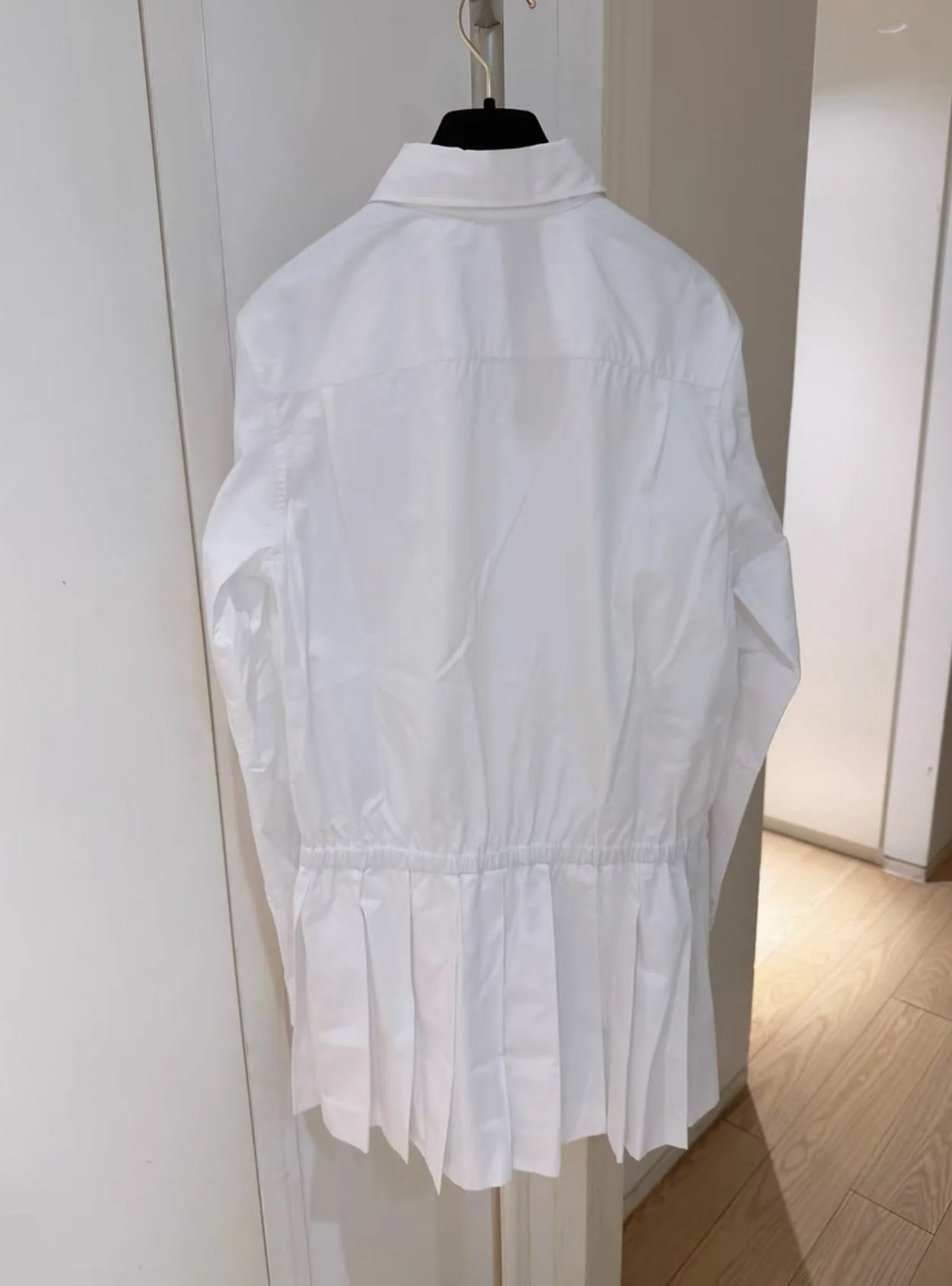 Miu Miu 23 new logo embroidered pleated skirt dress - Image 5