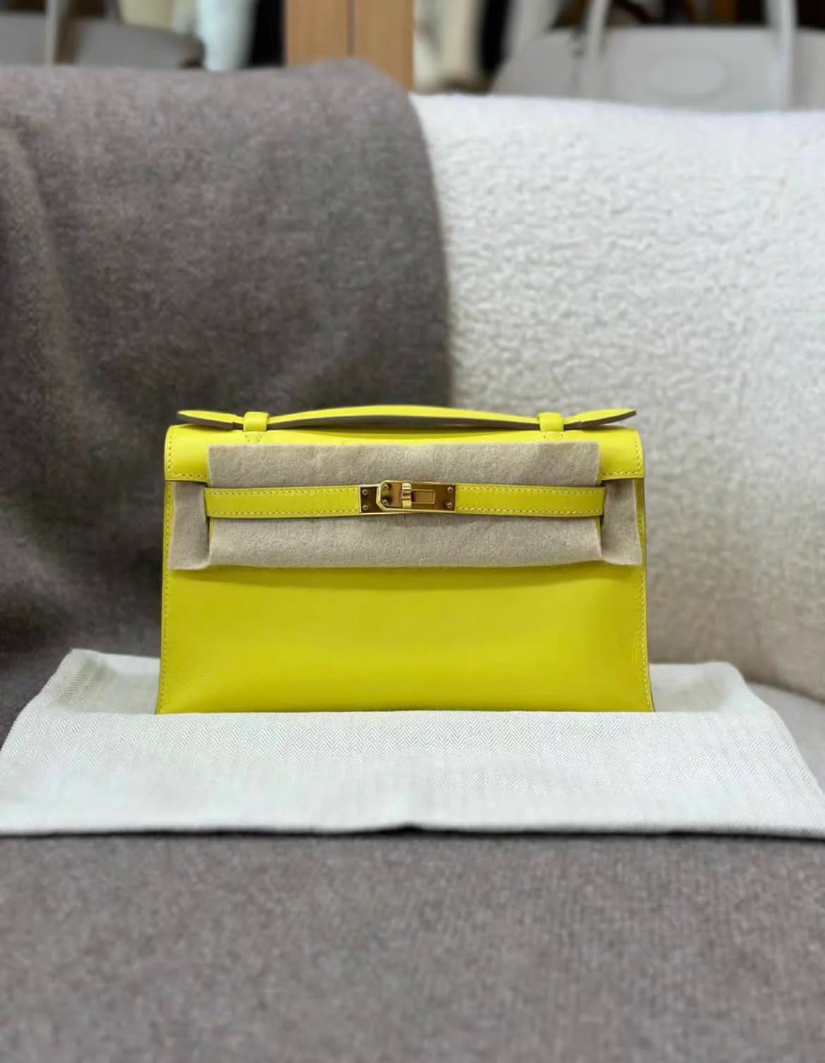 Hermès Kelly Pochette Lime Swift Gold Hardware