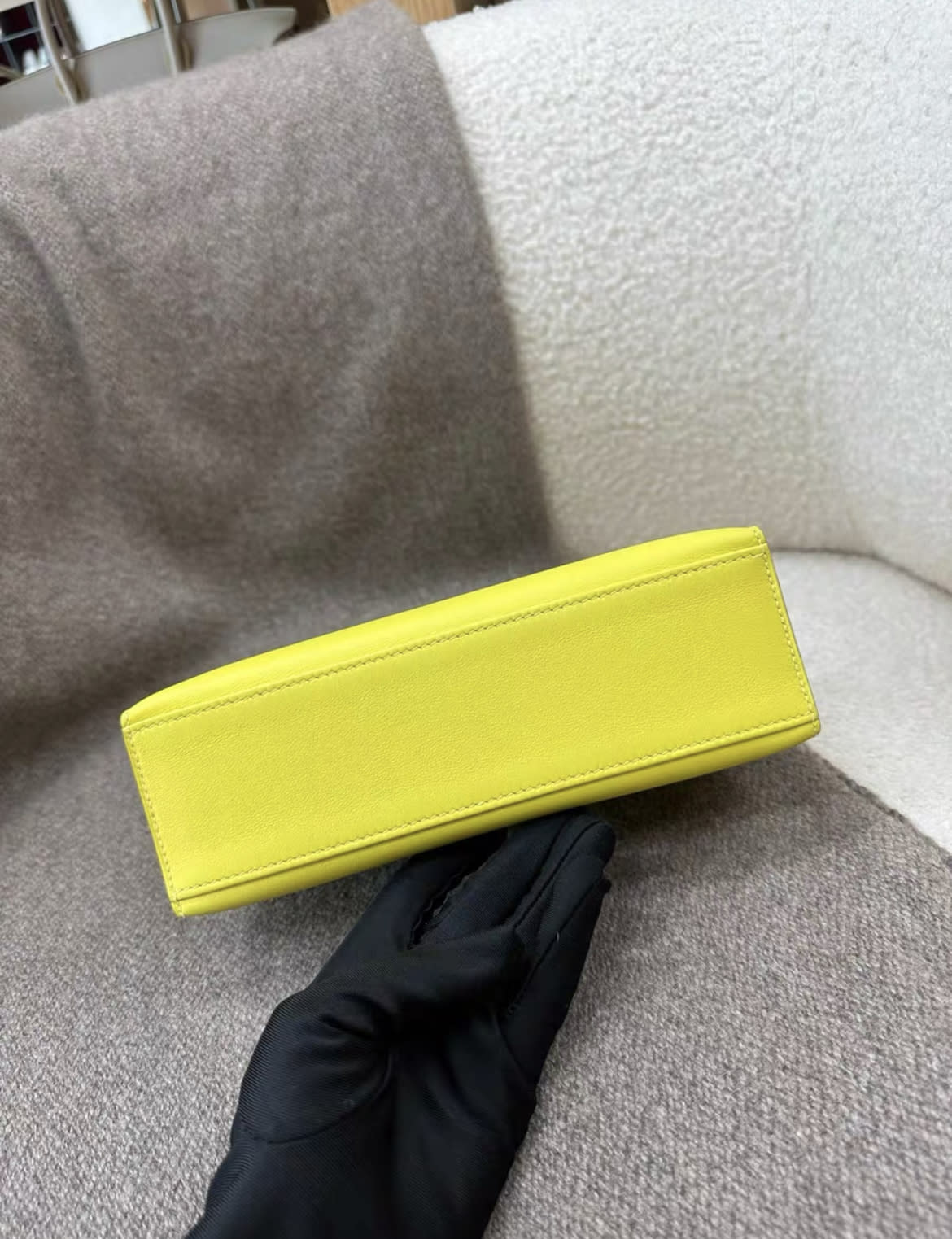 Hermès Kelly Pochette Lime Swift Gold Hardware - Image 2