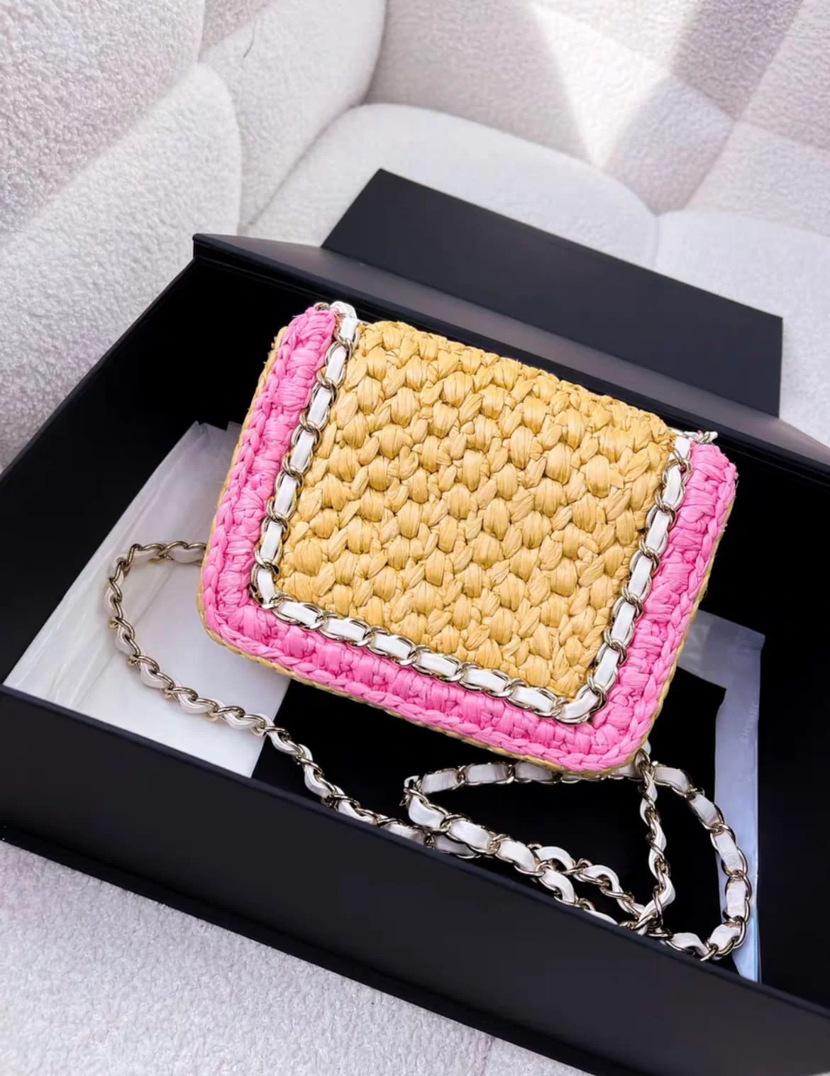 Rare Chanel 24C Mini Flap Bag Pink Raffia Effect Braid/Metal - Image 4