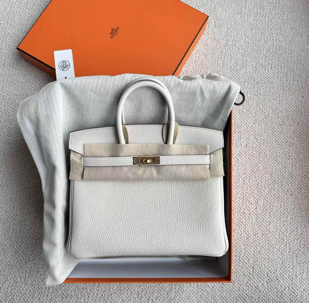 Hermes birkin 25 white gold hardware togo leather B engraved - Image 3