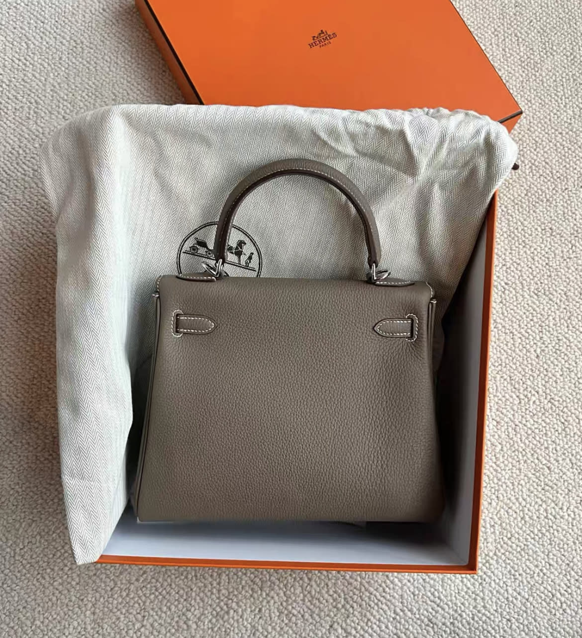 Hermes Kelly 25 Etoupe Togo Leather Palladium hardware - Image 2