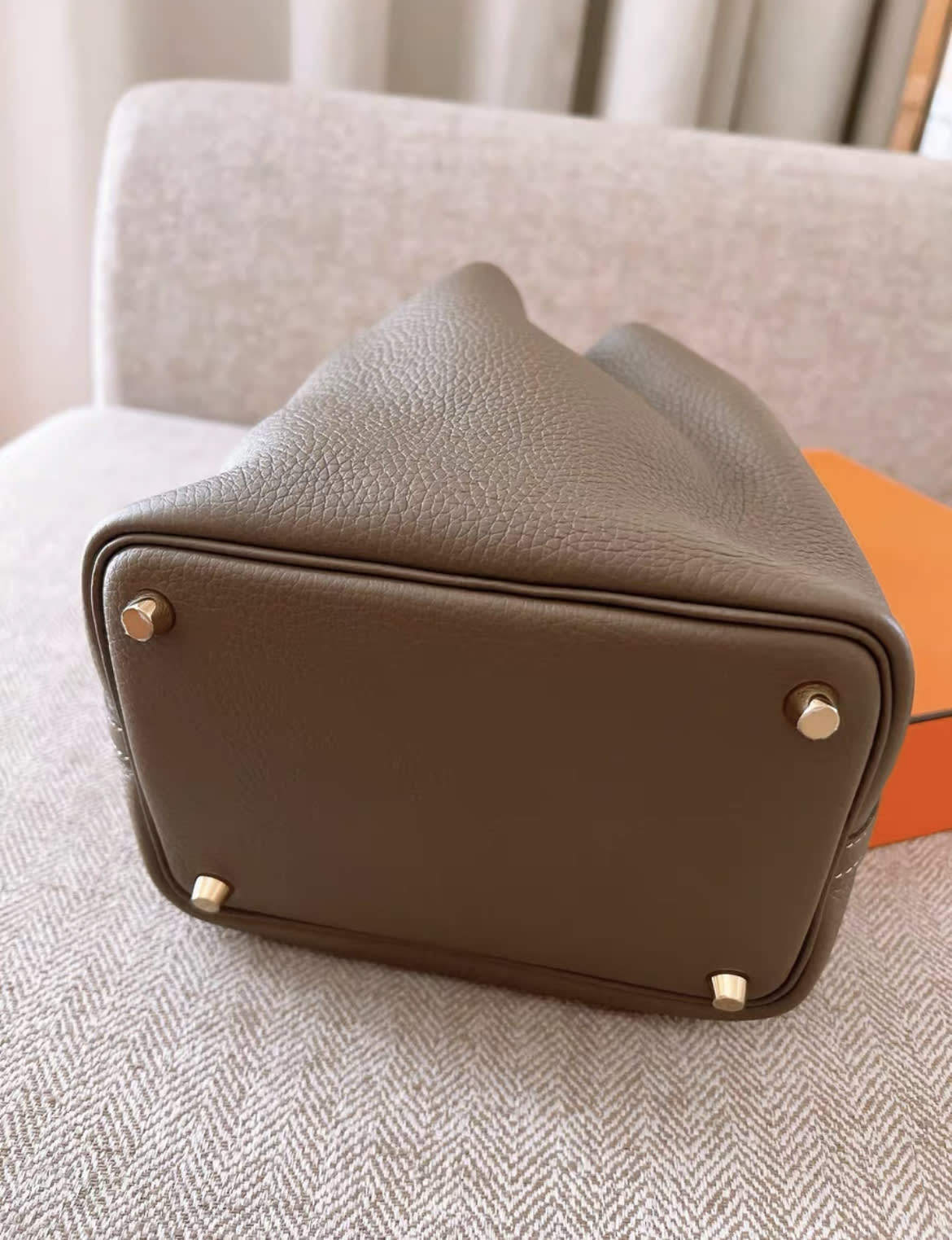 Hermes picotin 18 étoupe gray leather gold hardware - Image 4
