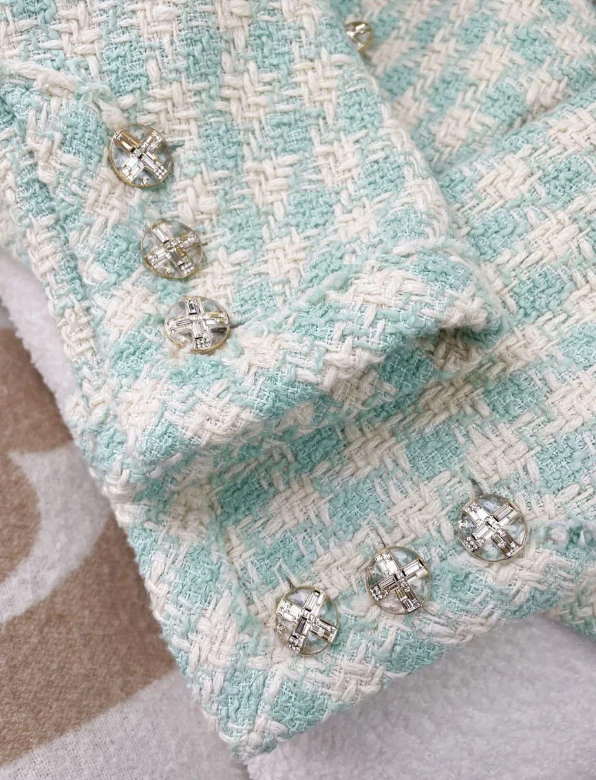 CHANEL 23S RUNWAY TWEED JACKET LT BLUE/ ECRU 36 - Image 3