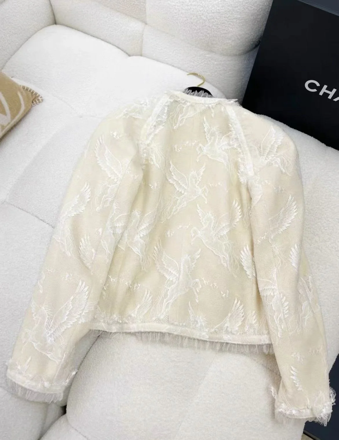 Chanel 20 White Lace Jacket - Image 2