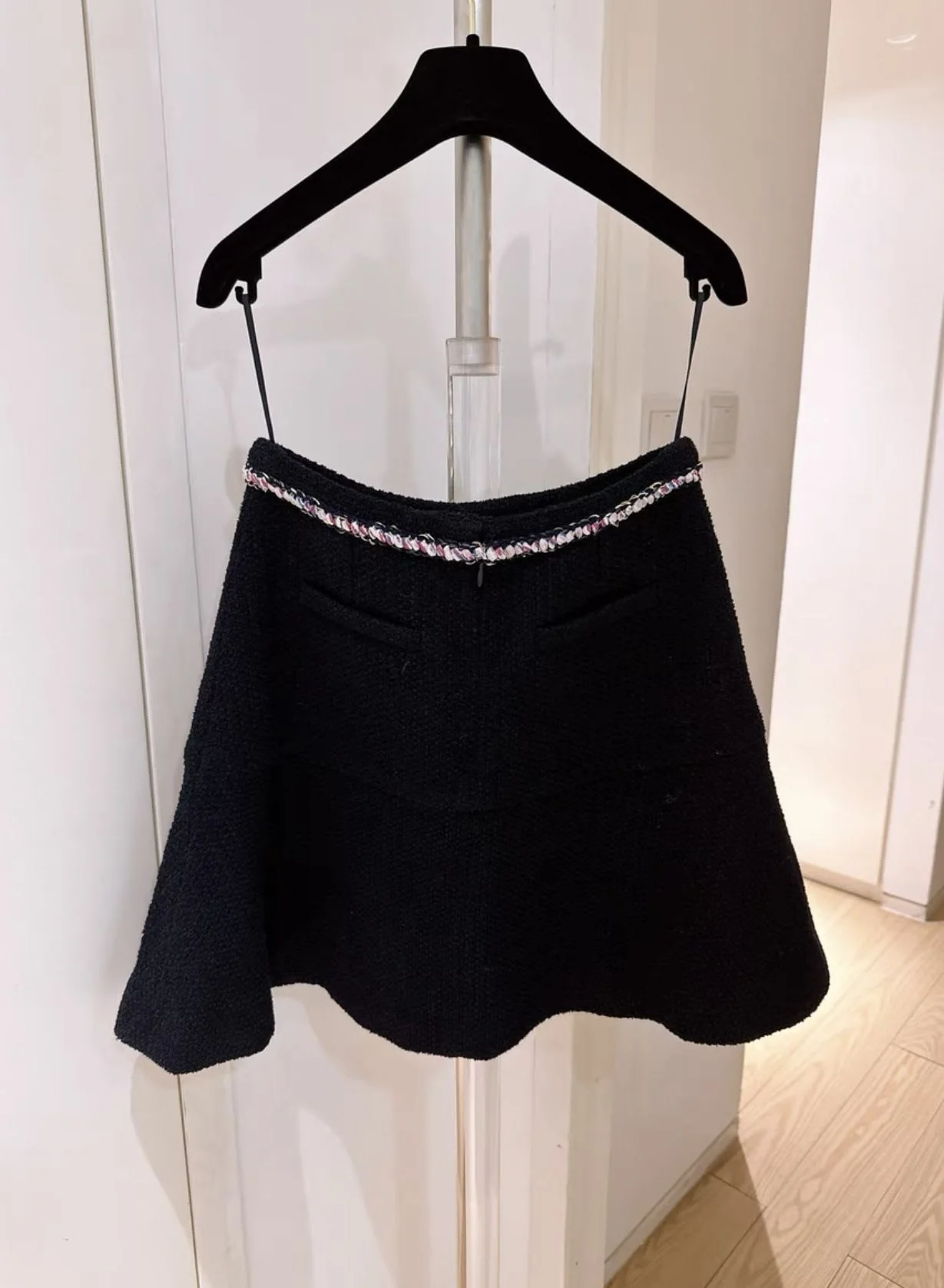 Chanel 21 spring and summer dark blue skirt - Image 2