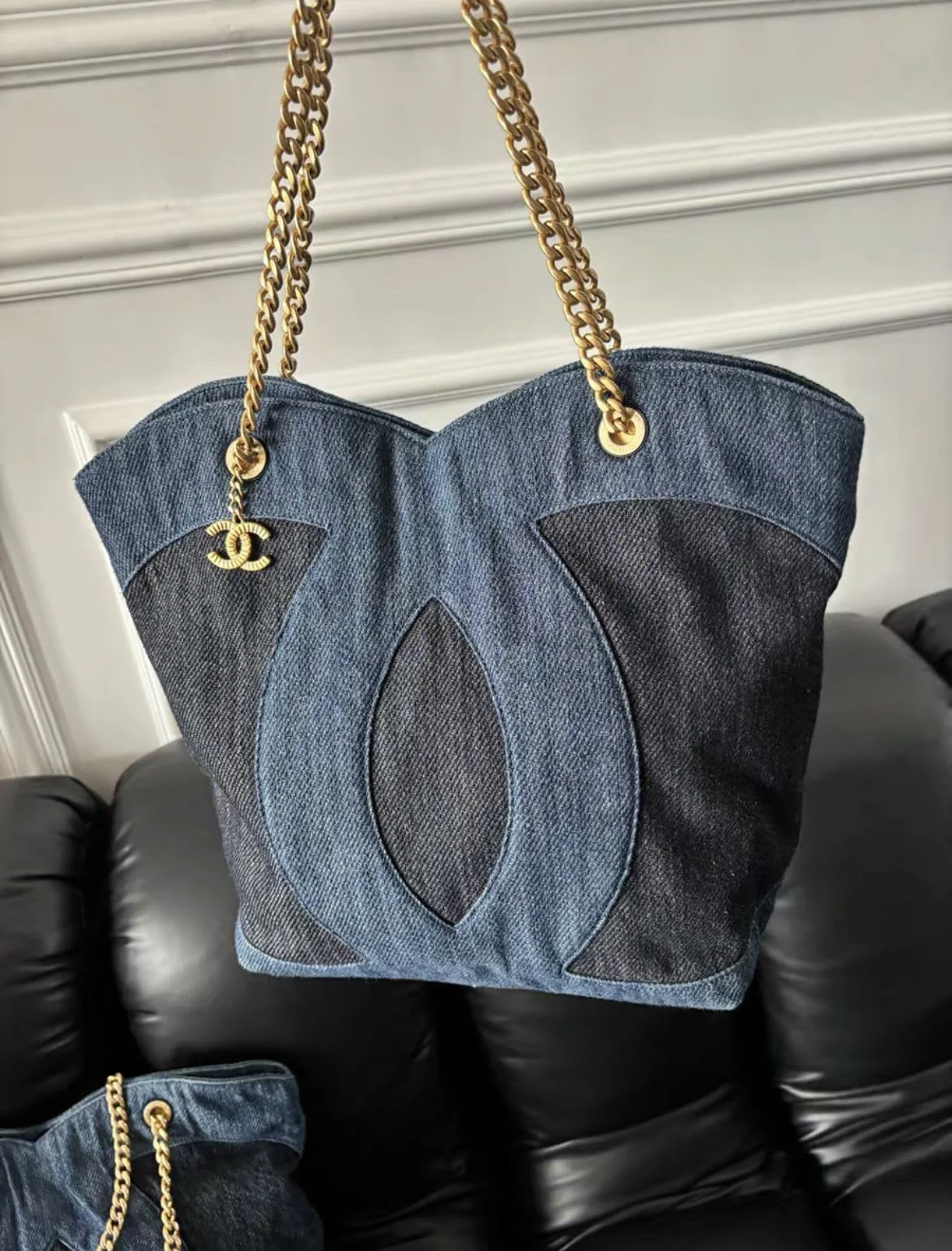 Chanel23p denim double-sided Tote bag - Image 4