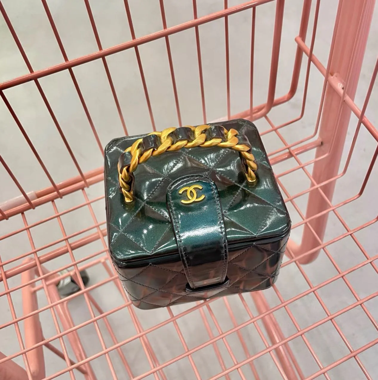 Chanel Vanity Case Micro Mini 90s Vintage Green Rare Patent Clutch
