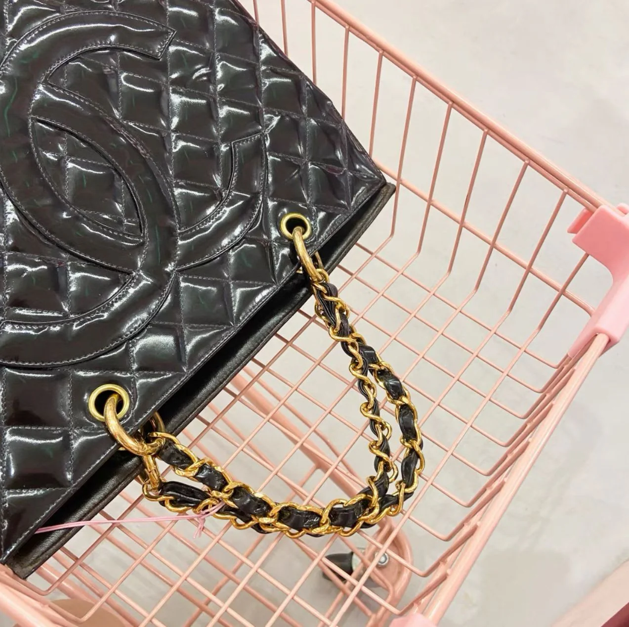 Chanel Black Quilted Patent Leather Large Tote Bag with Gold Hardware - Image 3