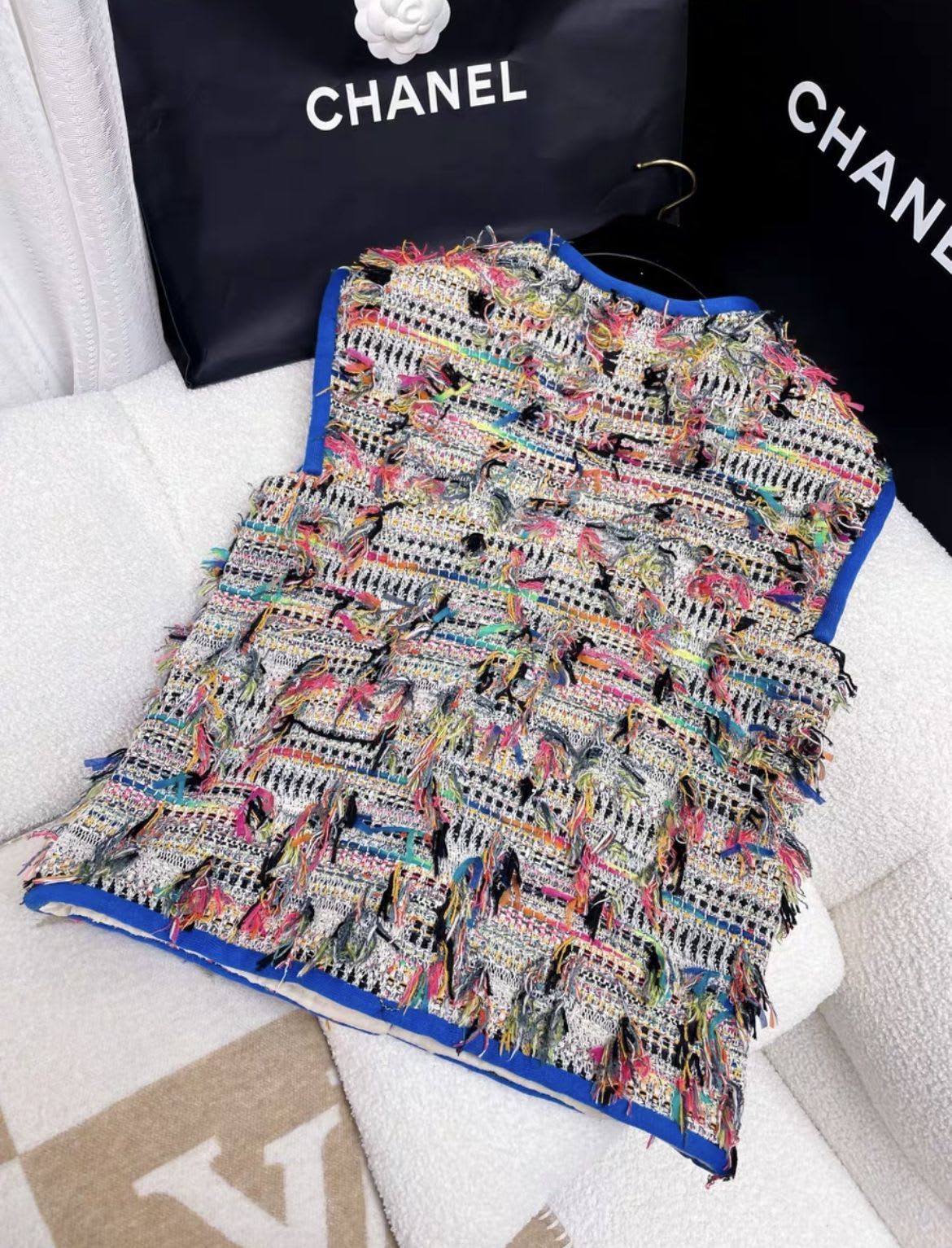 Chanel 17S colorful tassel woven vest - Image 2