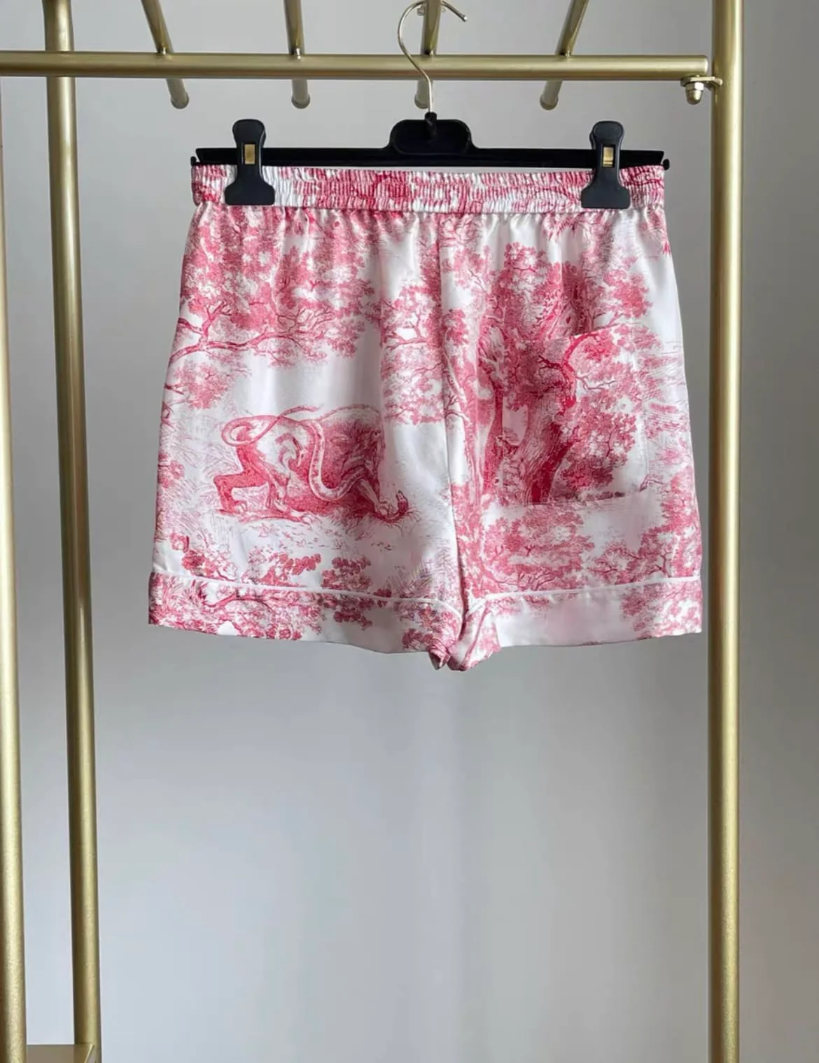 Dioriviera Dior Chez Moi Short-Sleeved pink silk Shirt And short set - Image 2