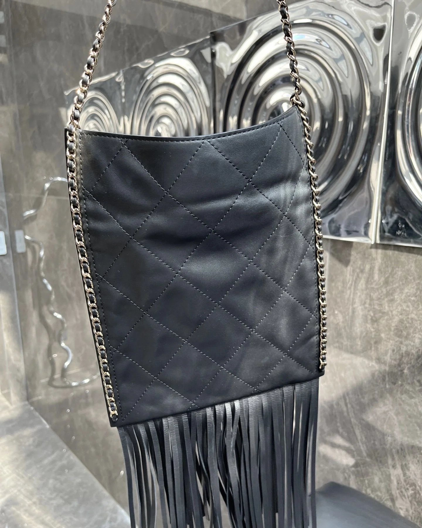Rare Chanel 22c leather chain tassel small - Image 4
