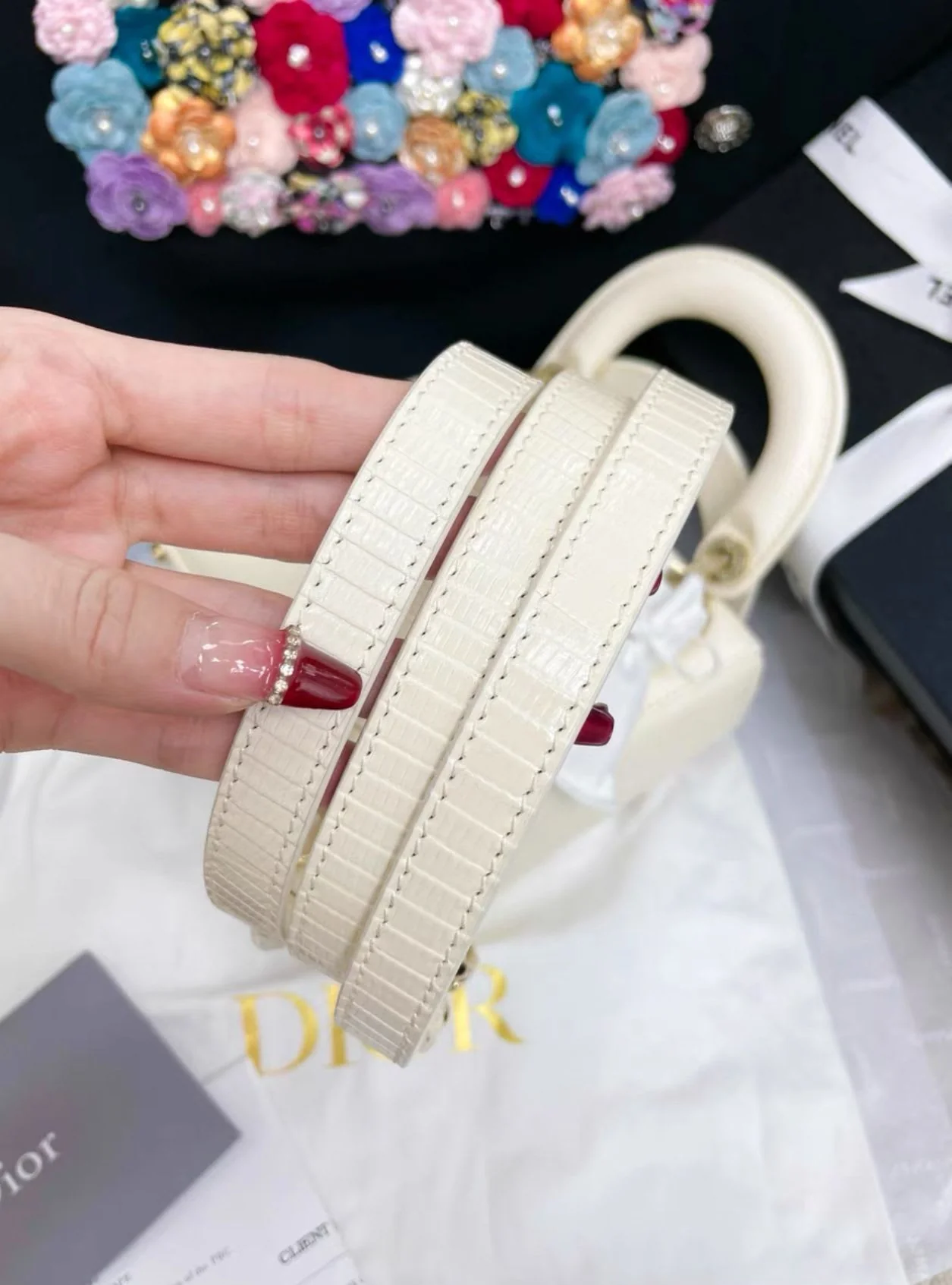 Lady dior off-white rose gold diamond lizard bag - Image 4
