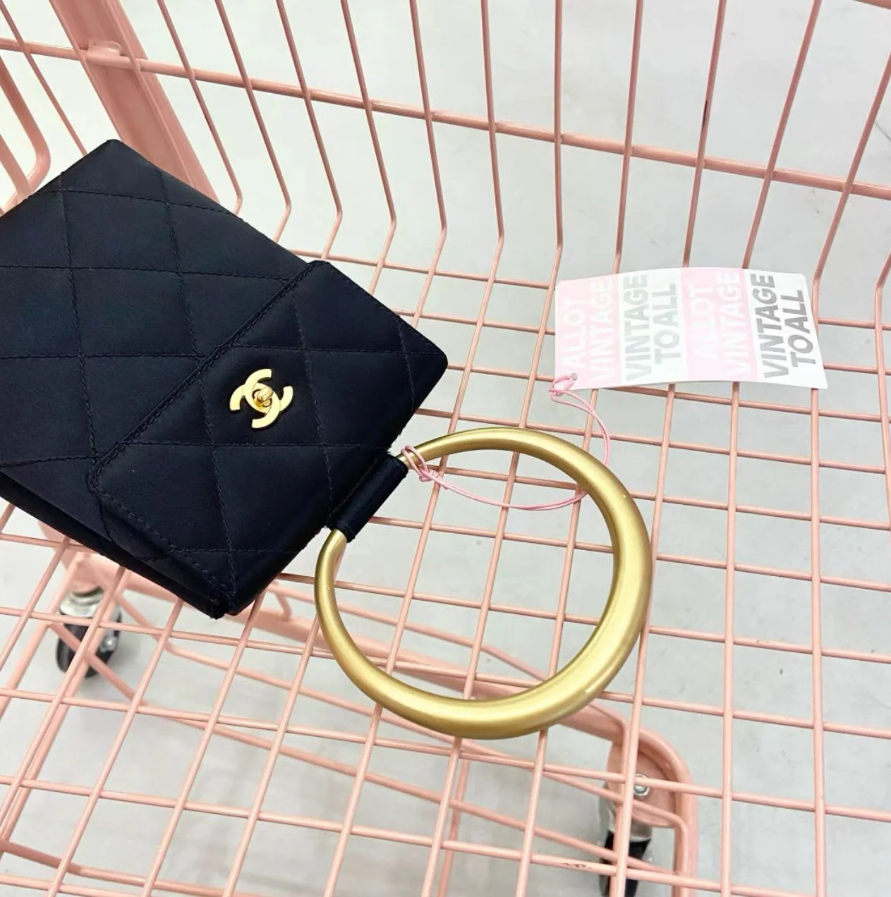CHANEL Black Satin Handbag - Image 3