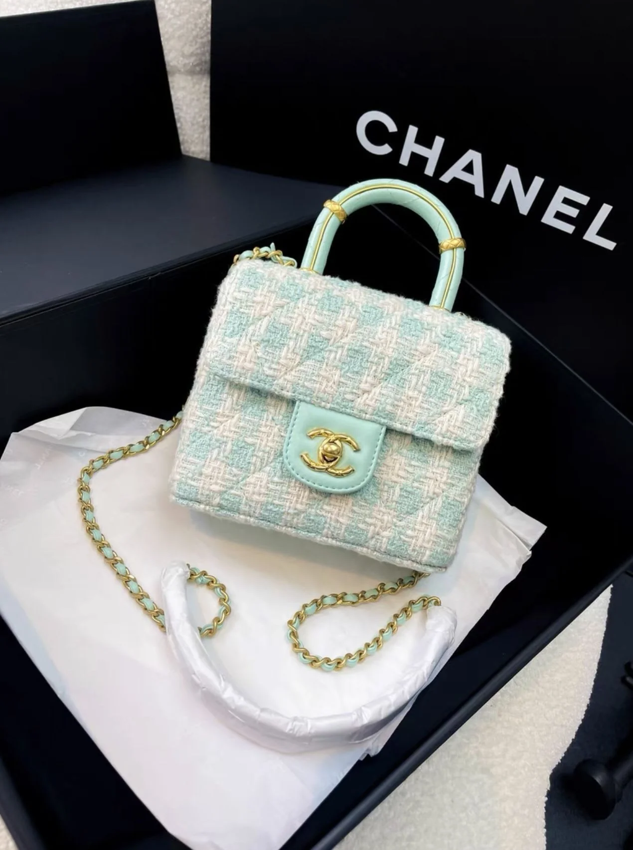 Chanel 23 green bag
