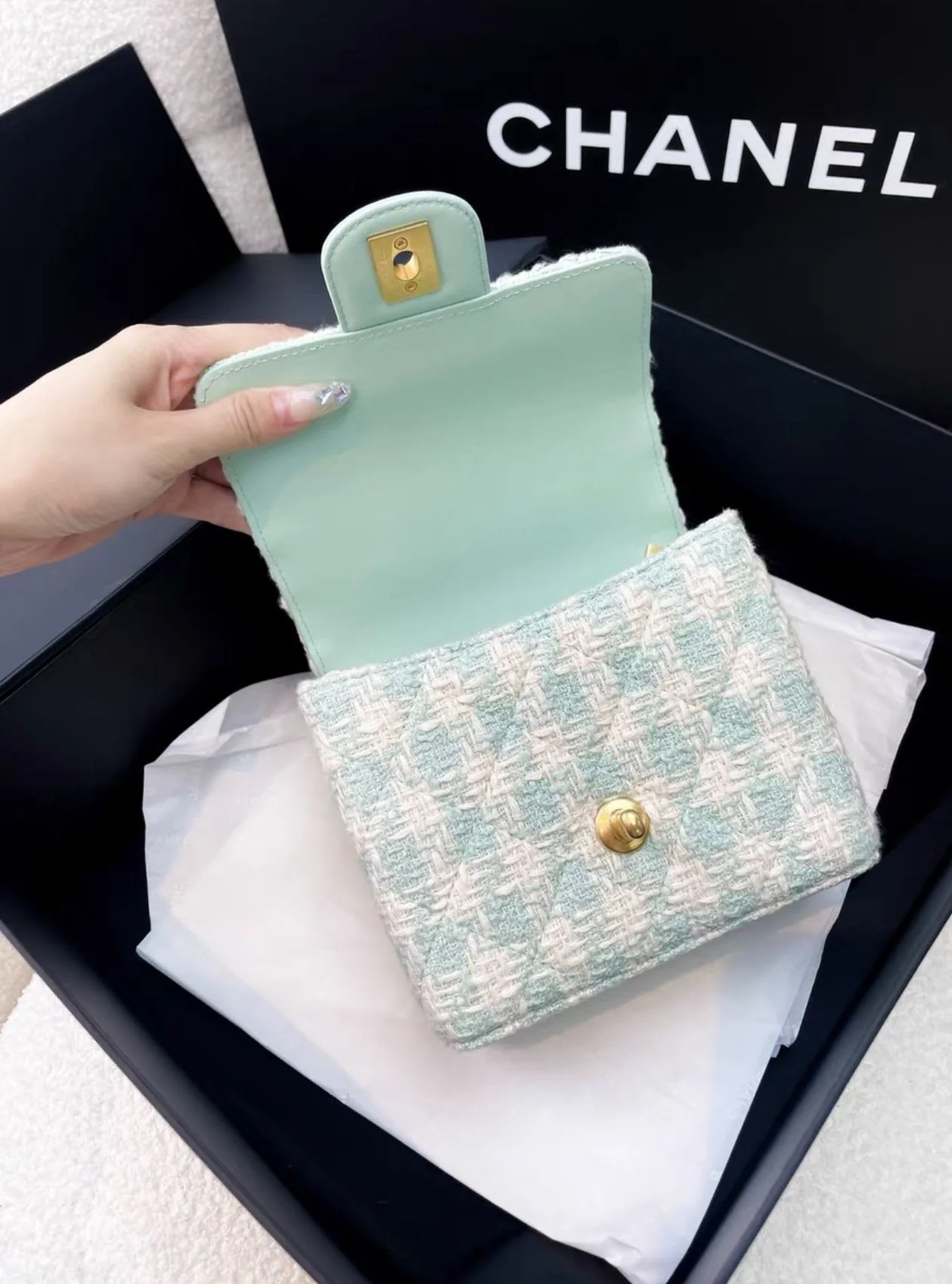 Chanel 23 green bag - Image 5