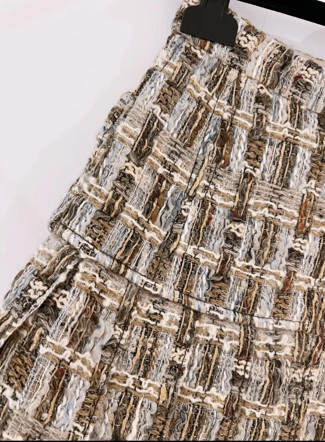 Chanel Rome series tweed pleated skirt from catwalk - Image 5