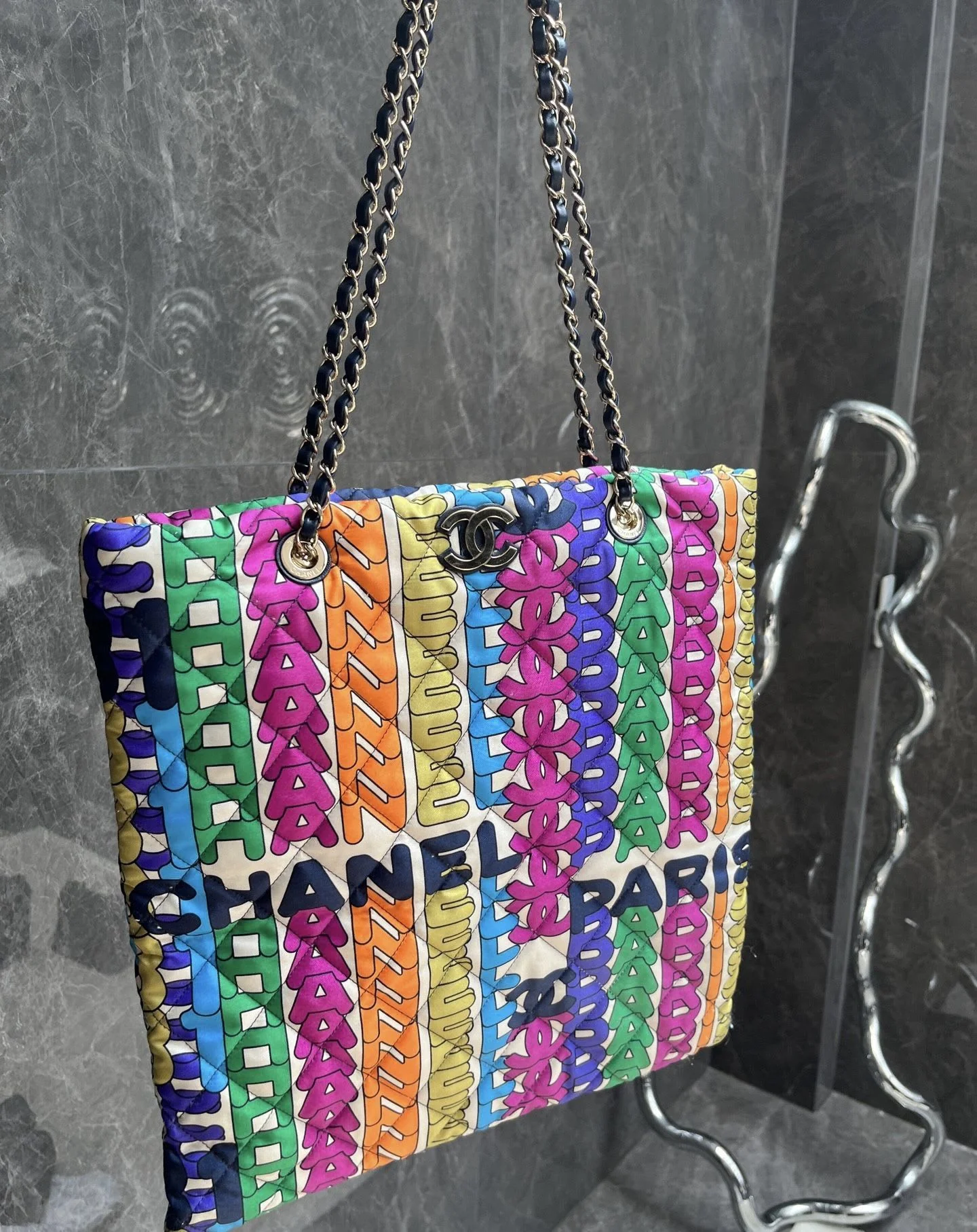 Chanel rainbow graffiti tote bag - Image 5