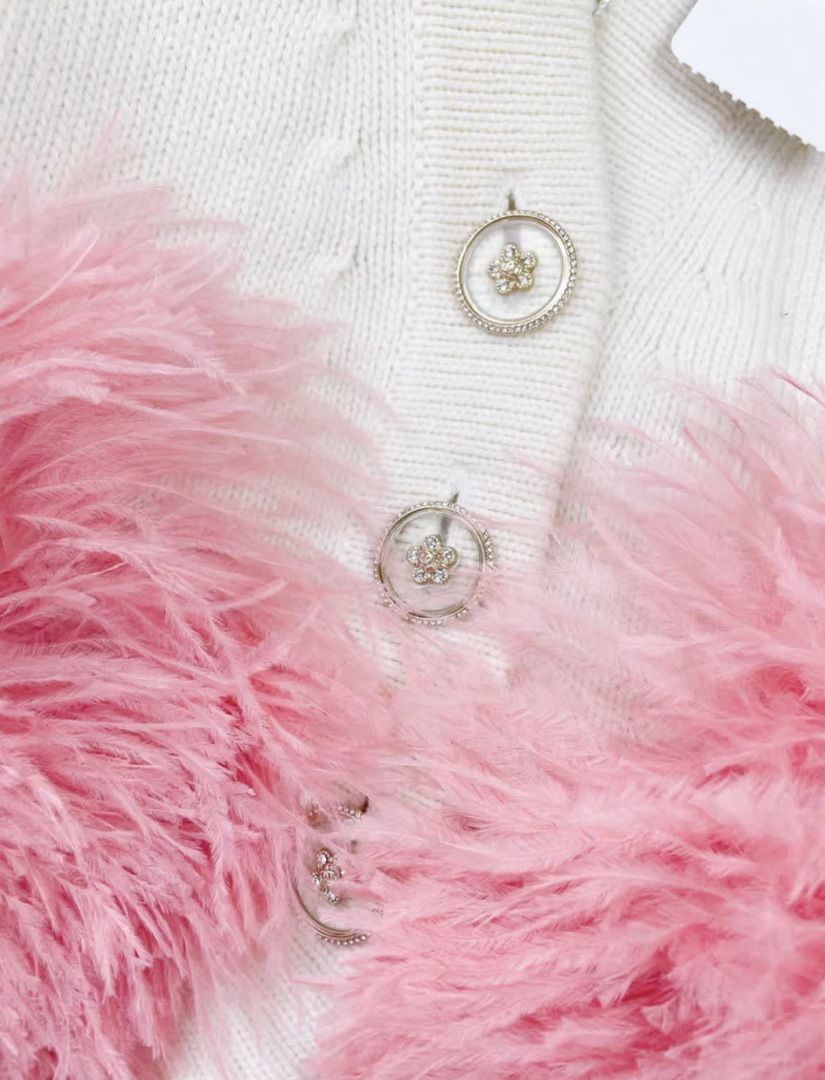 Chanel 23AW cashmere pink ostrich feather white vest - Image 5
