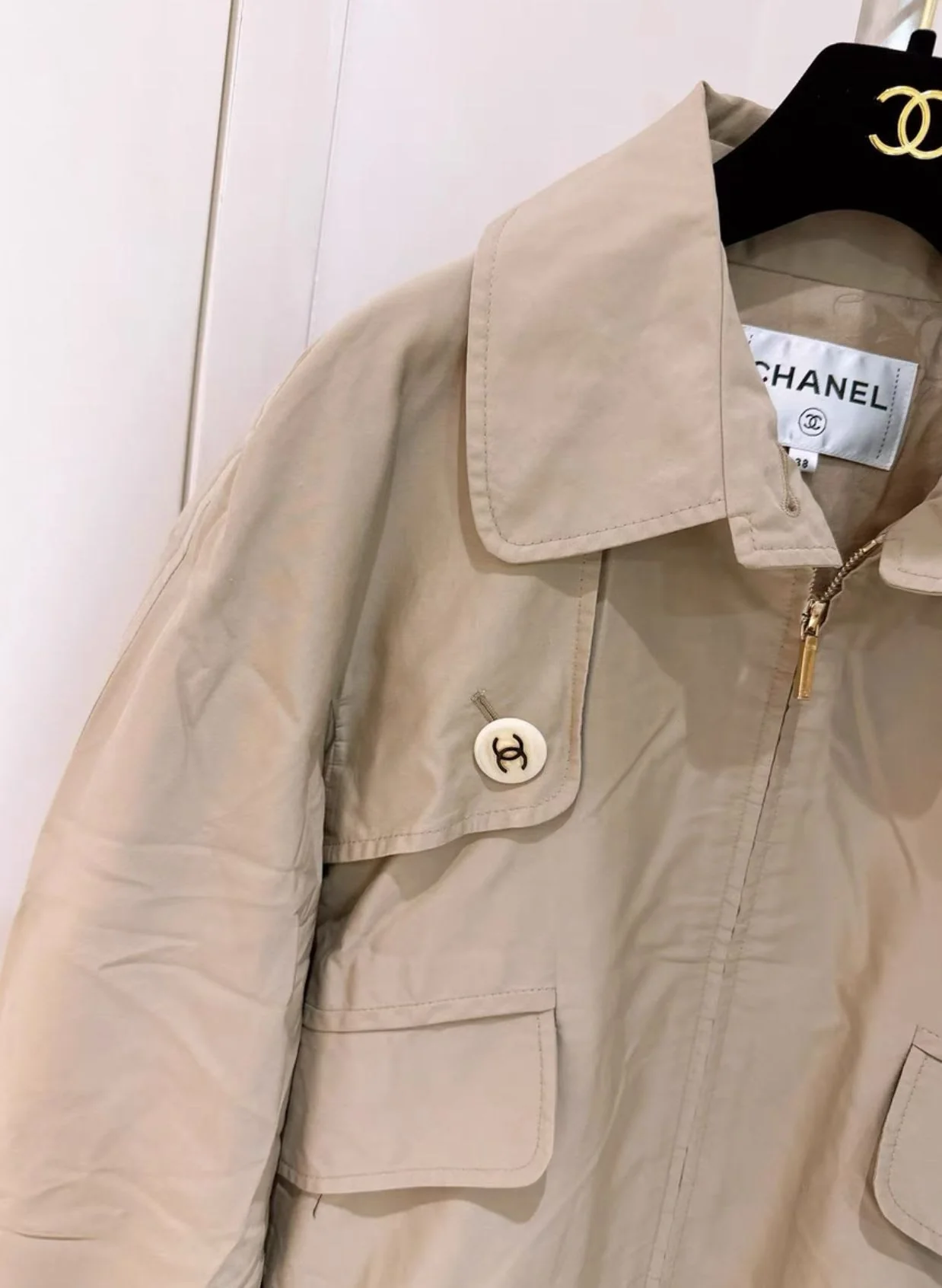 Chanel 18 windbreaker Jacket - Image 5